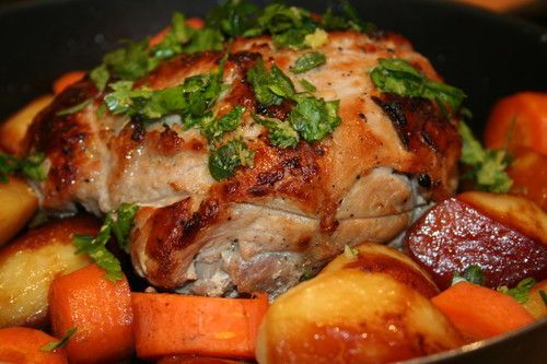 Свинина, нашпигована овочами