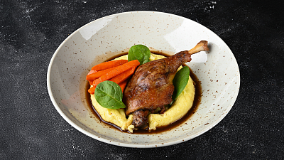 Утиная ножка конфи с пюре (330/50 г) - Мястория