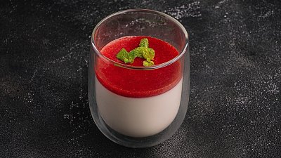 Лимонная панакота с клубникой (230 г) - Мястория