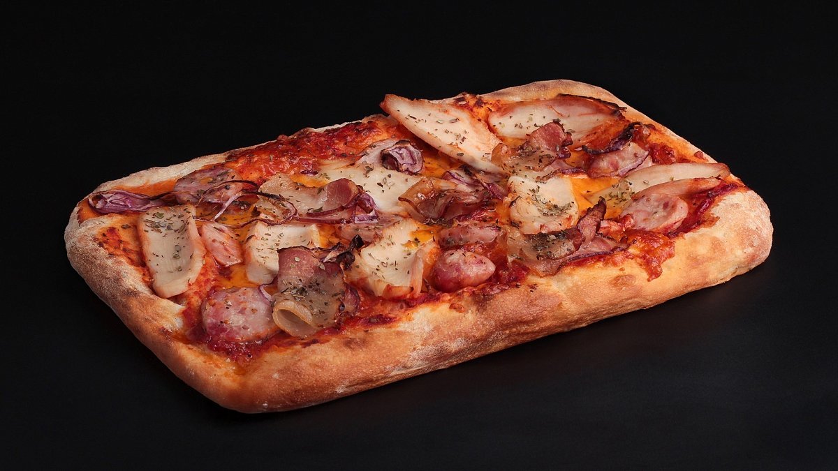 Пінца М`ясна (500 г) / піца / pizza - М'ясторія