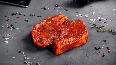 Стейк из битка в маринаде барбекю - Мястория