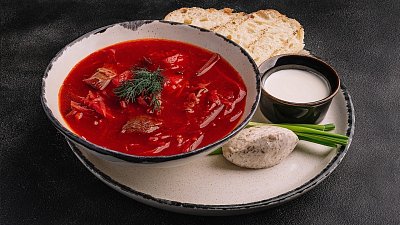 Борщ з томленою шиєю (350/118 г) - М'ясторія