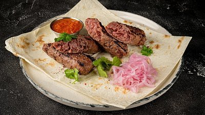 Шашлык из люля кебаба (190/80/40 г) - Мястория