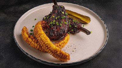 Свинячі ребра BBQ з кукурудзою-гриль (270/120/40 г) - М'ясторія