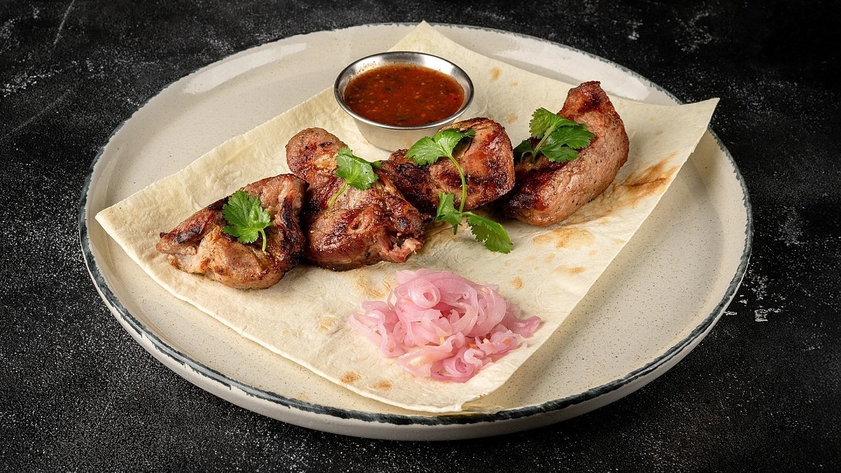 Шашлык из свиного ошейка (200/80/40 г) - Мястория