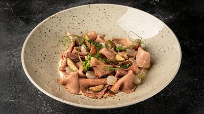 Карпачо з яловичого язика та лабне з фети (180 г) - М'ясторія