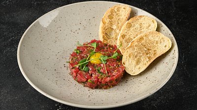 Тартар из говядины (150/50 г) - Мястория