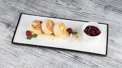 Сирники з ванільним соусом - М'ясторія