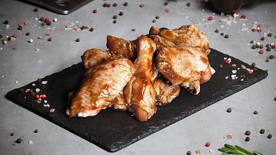 Крылья маринованные в соусе Баффалло - Мястория