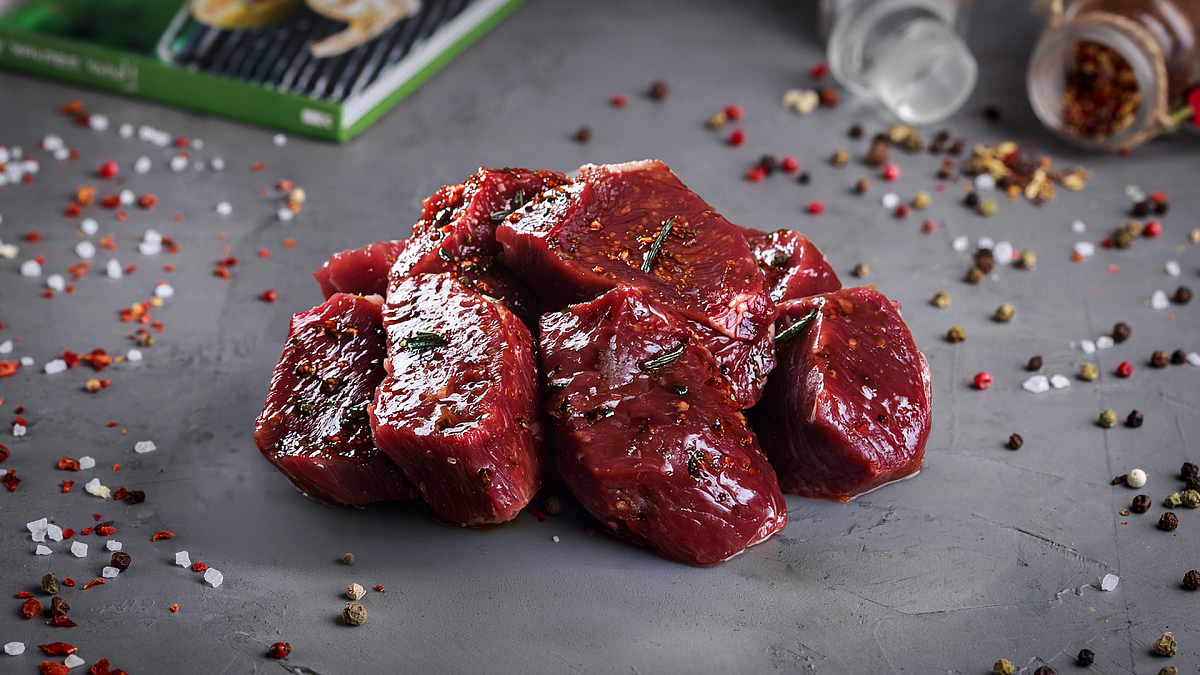 Шашлык из говяжьей вырезки в пряном маринаде - Мястория